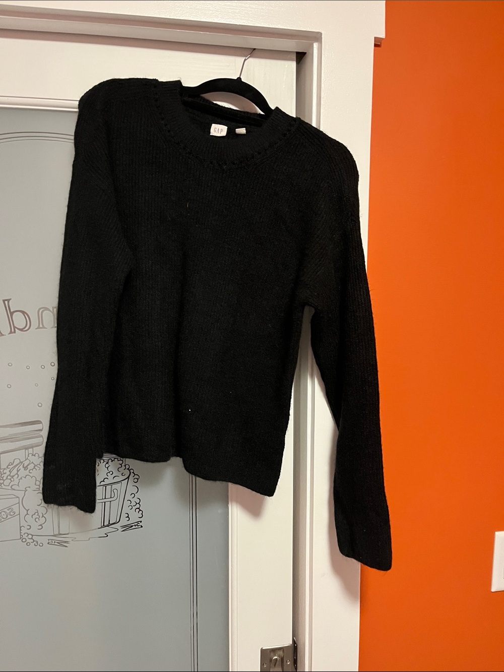 GAP Black Crewneck Women's Sweater